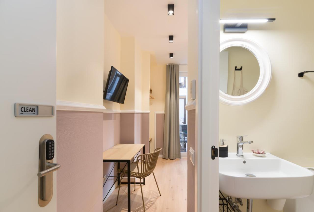 Hostal Evoke Мадрид Экстерьер фото