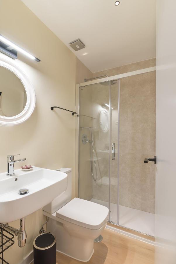 Hostal Evoke Мадрид Экстерьер фото